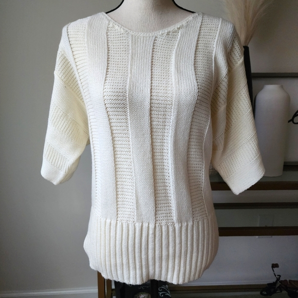 US Sweaters Pullover knit sweater | vanilla cream| M - Picture 1 of 4